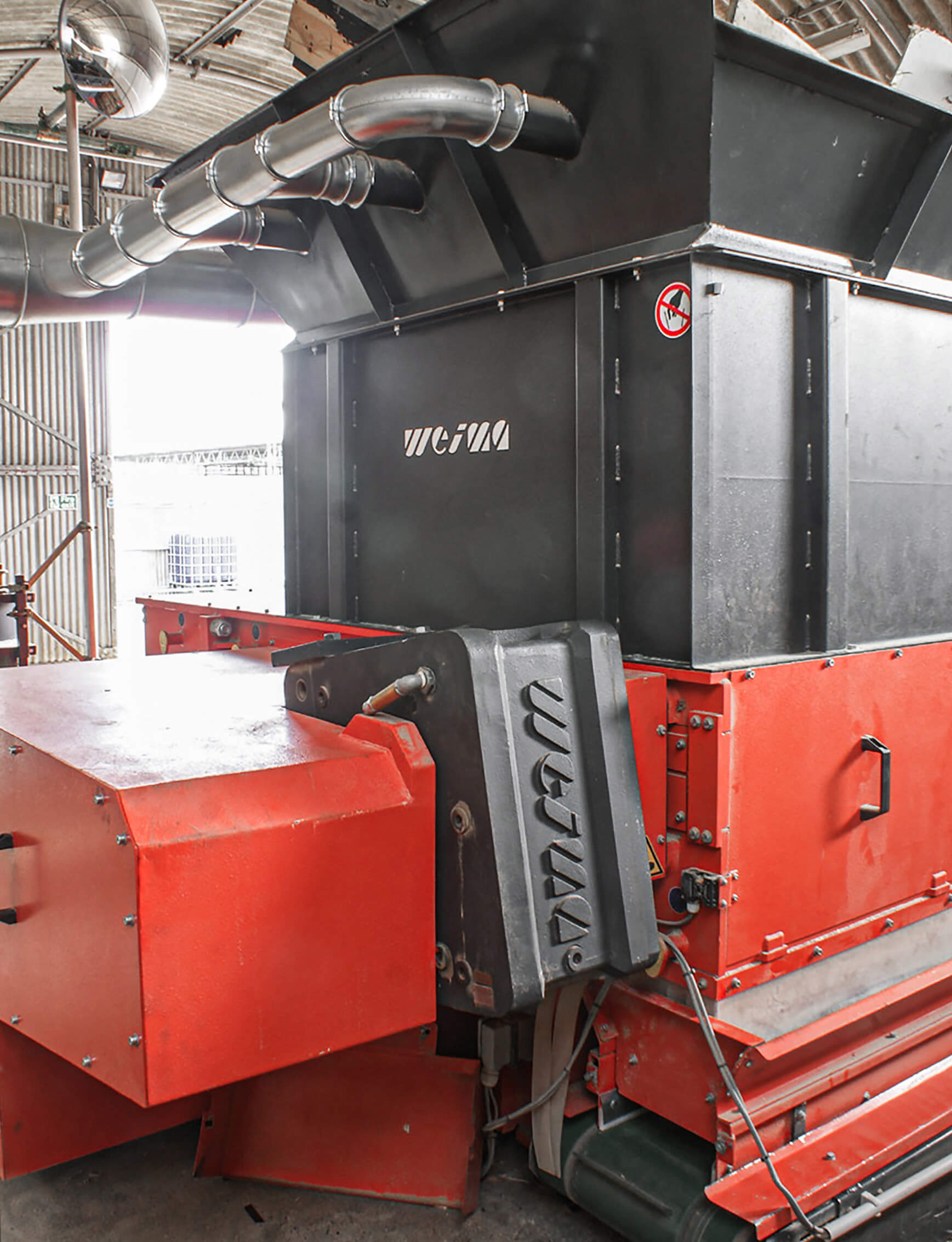 The WEIMA WL 20 shredder for TV set shredding