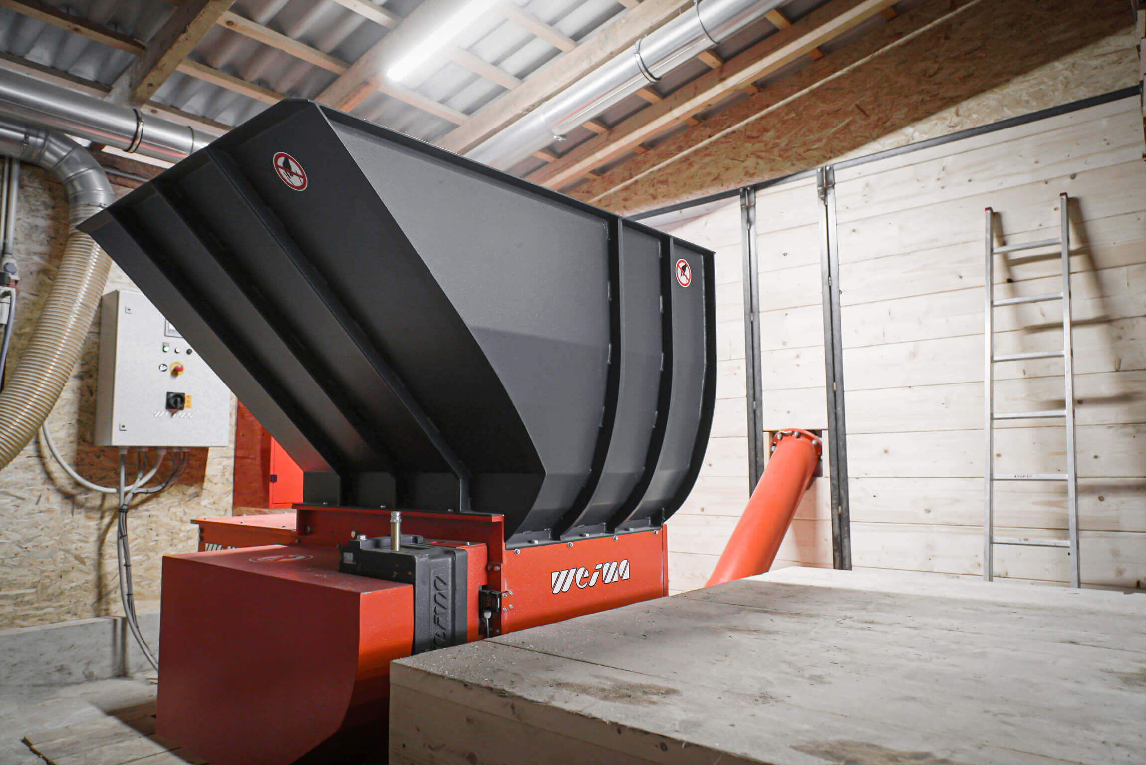 WEIMA WL 6 Shredder zerkleinert Holzreste zum Heizen