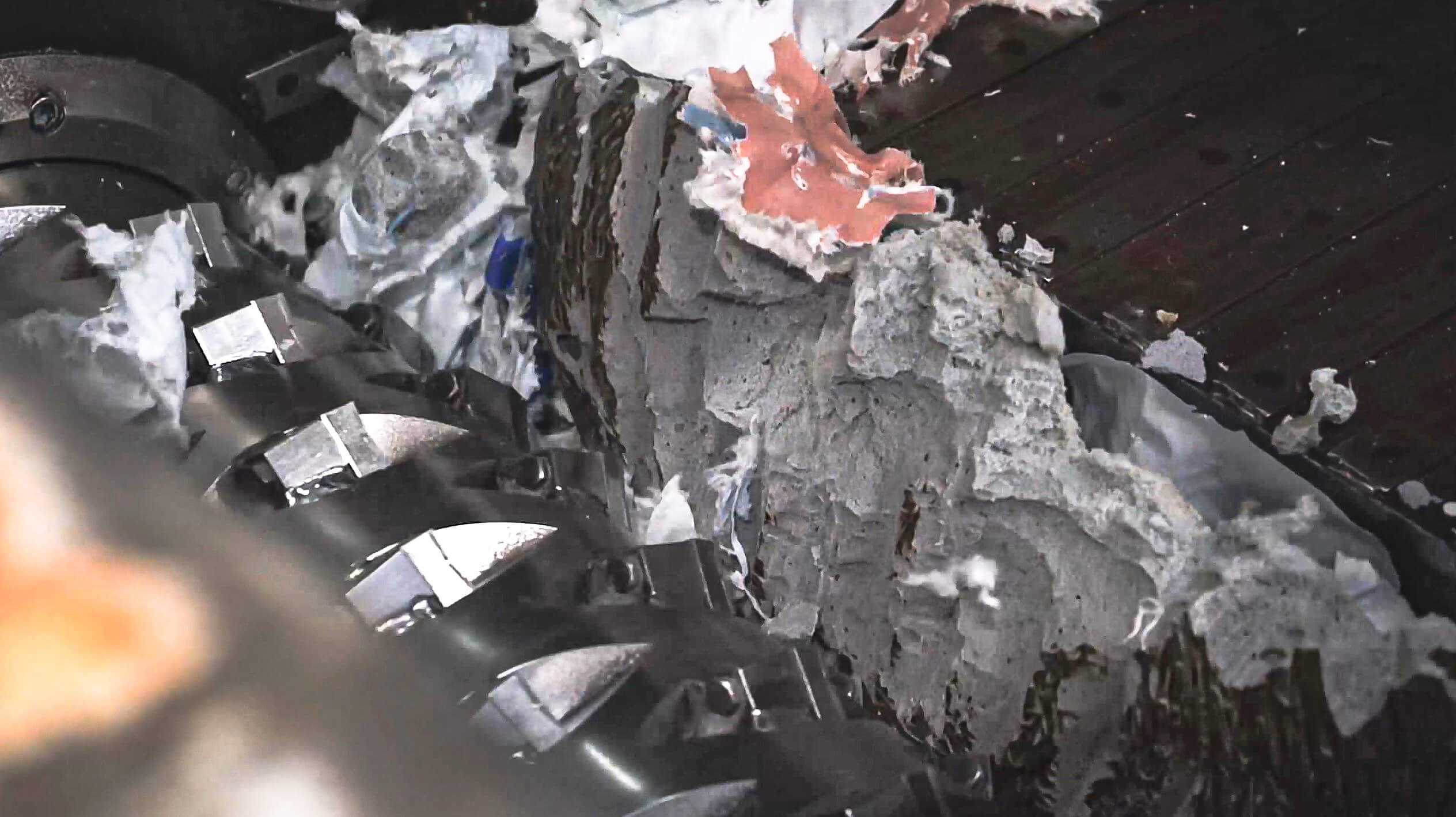 Rotor, Shredder, Kunststoff, Plastic, Zerkleinerer View of the rotor shredding plastic