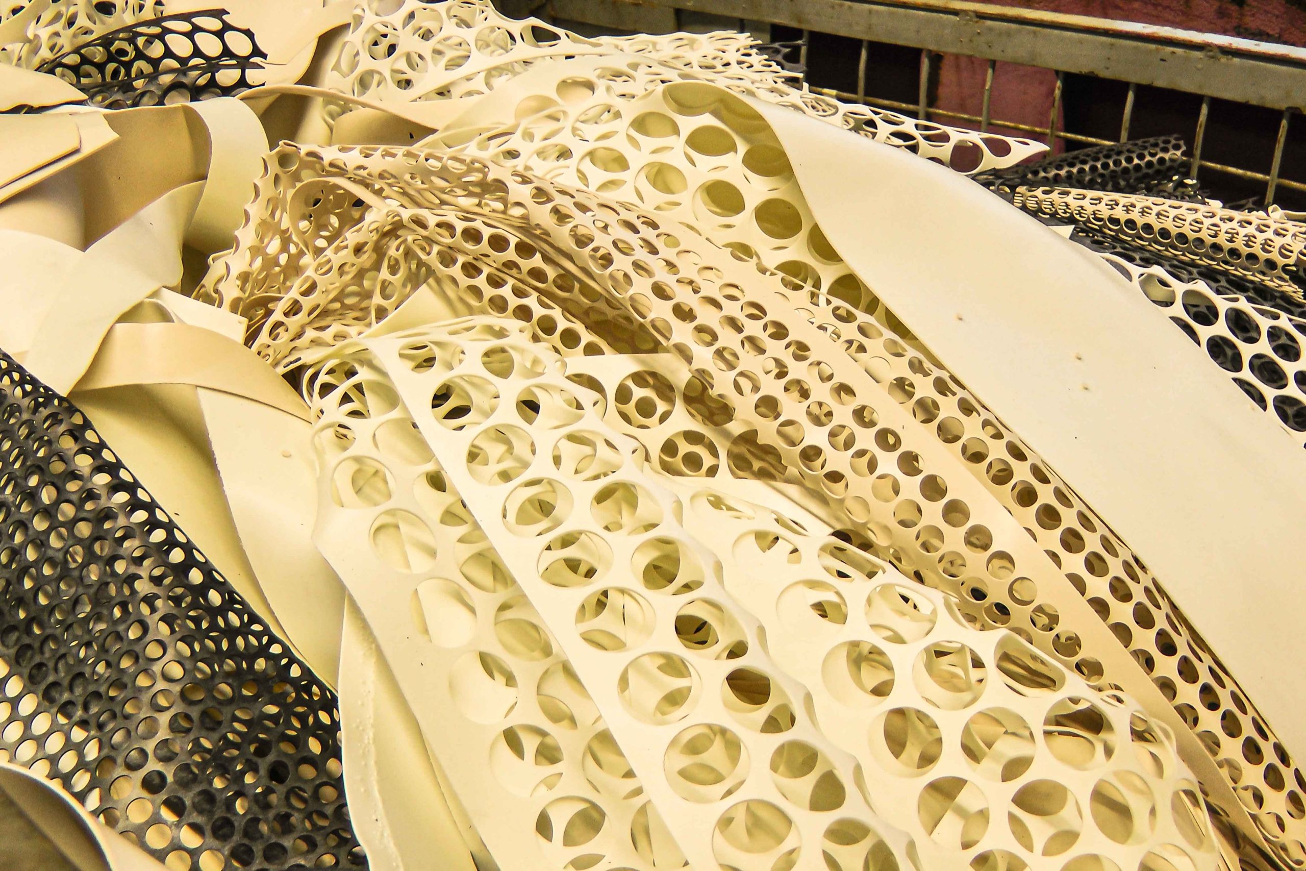 Synthetic rubber waste can be made recyclable by in-house recycling