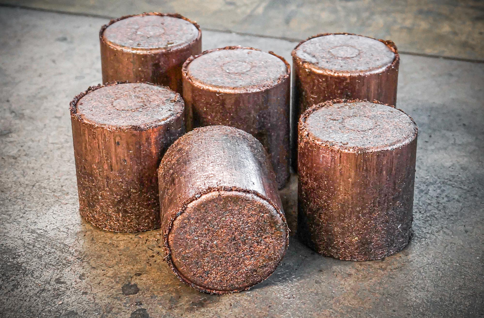 Round copper briquettes