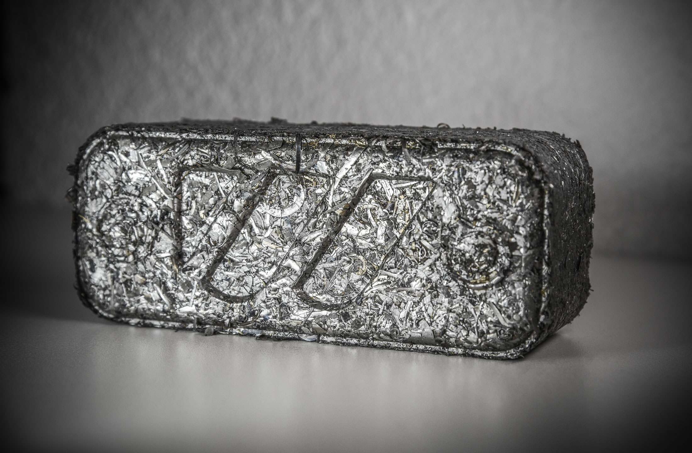 Rectangular briquette from steel chips