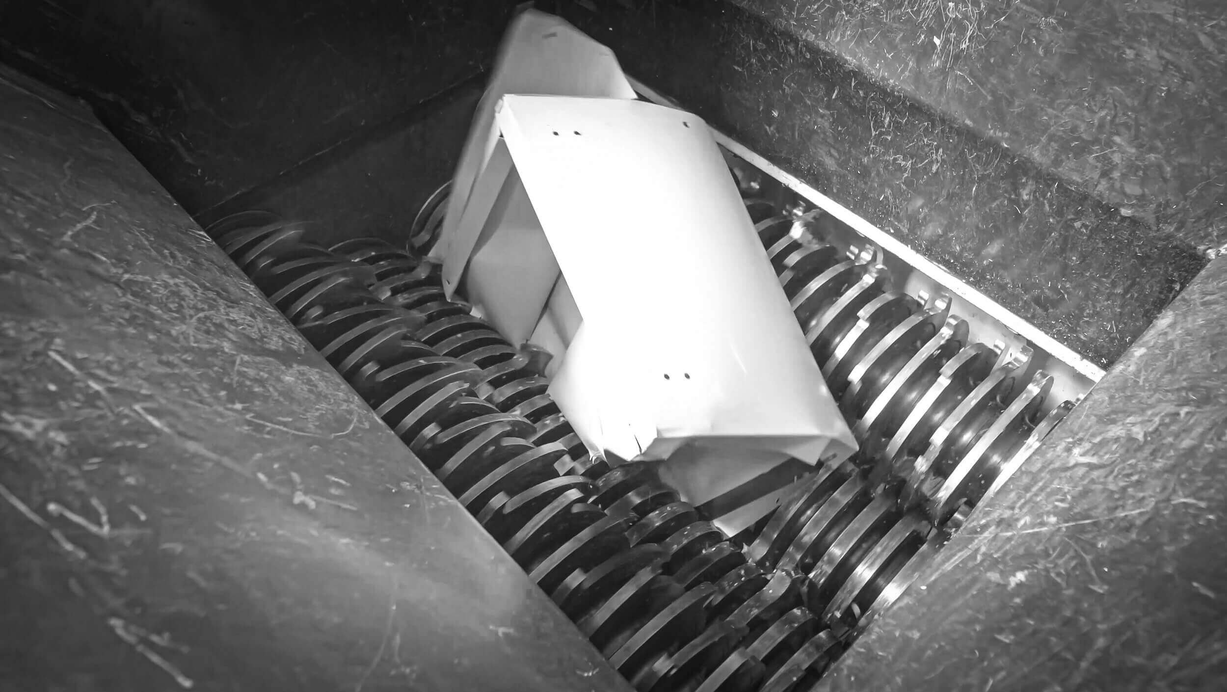 Shredding of metal cabinets with a WEIMA four-shaft shredder
