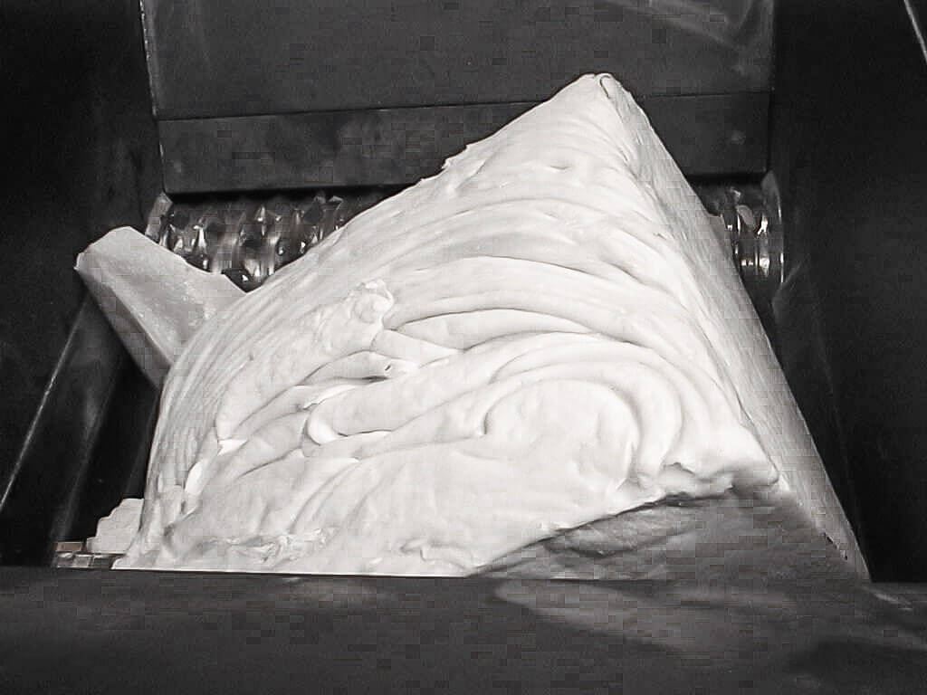Thermoplastic lumps