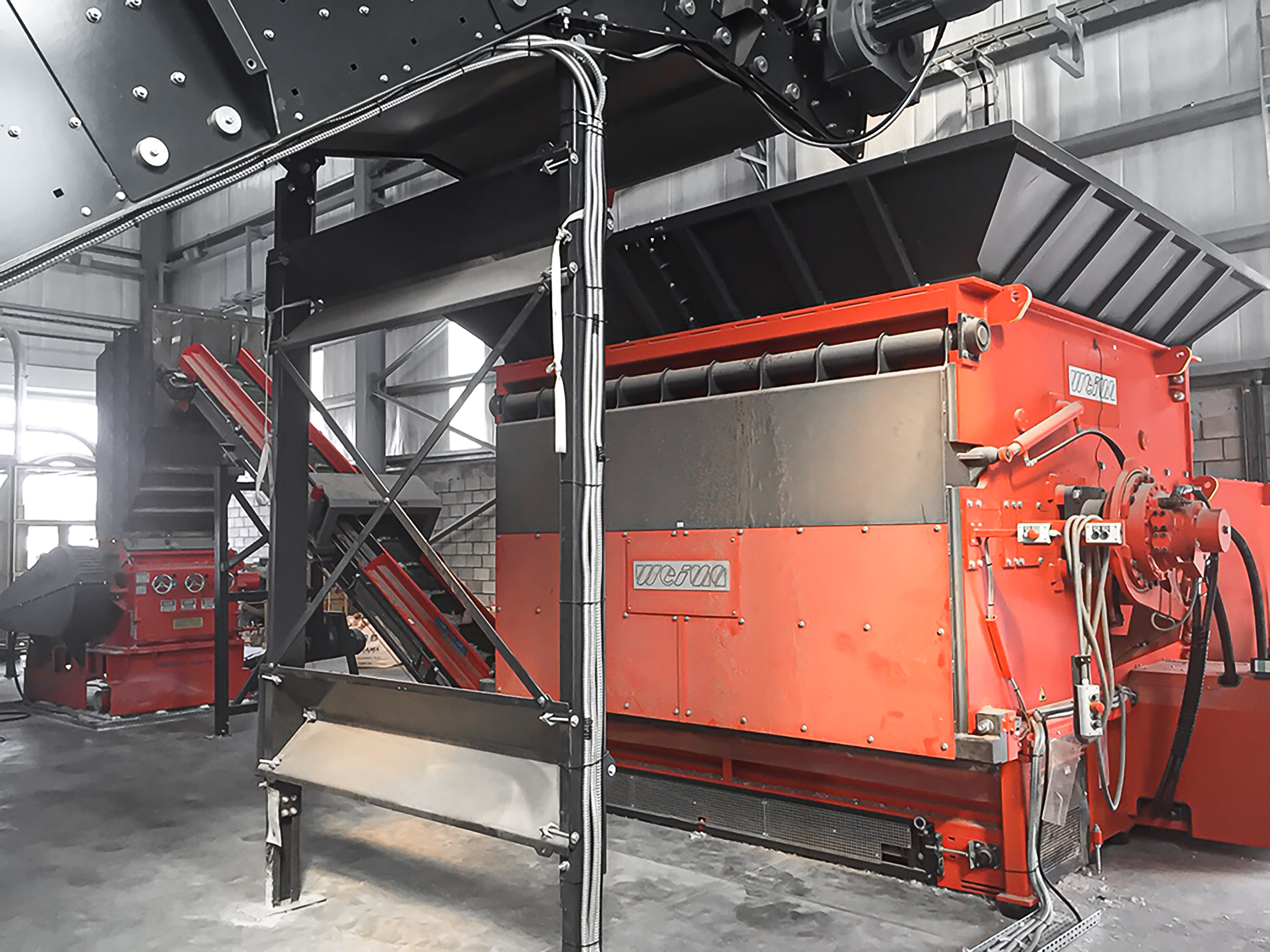 Two-stage shredding with a WEIMA shredder and granulator