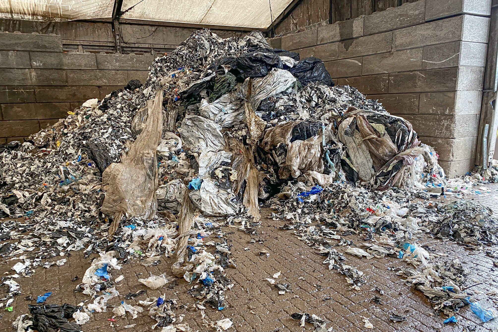 Highly contaminated agrifilm