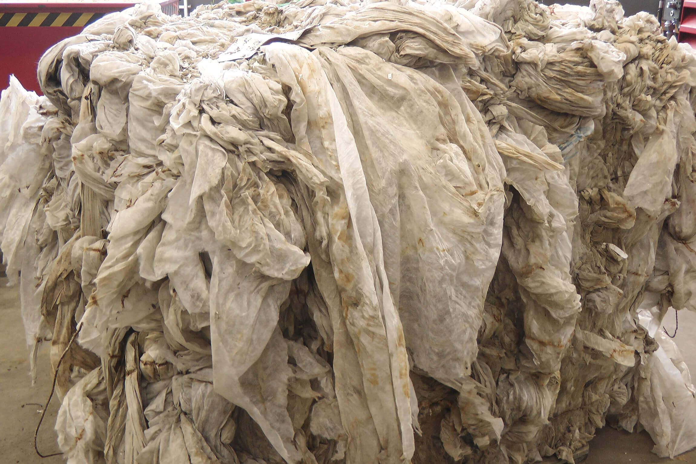 Contaminated agrifilm in bales