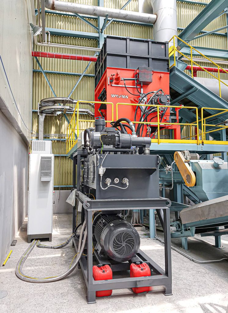 Circuit boards shredding with WEIMA WKS 2200 shredder