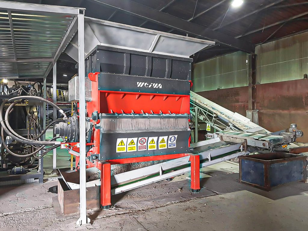 WKS 1800 shredder for corrugated paper and cardboard scrap