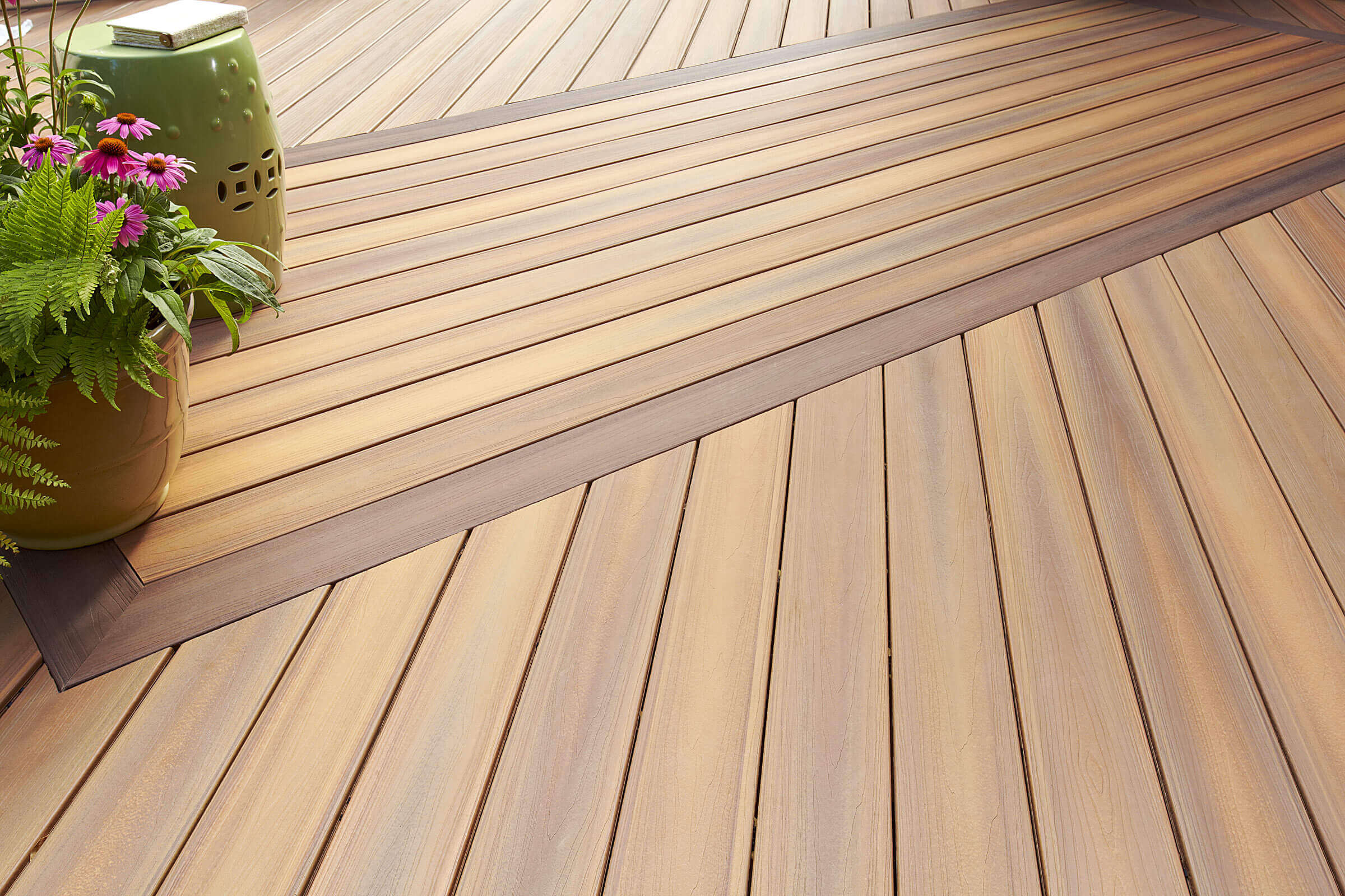 deck flooring made of composite materials resembles wood grain