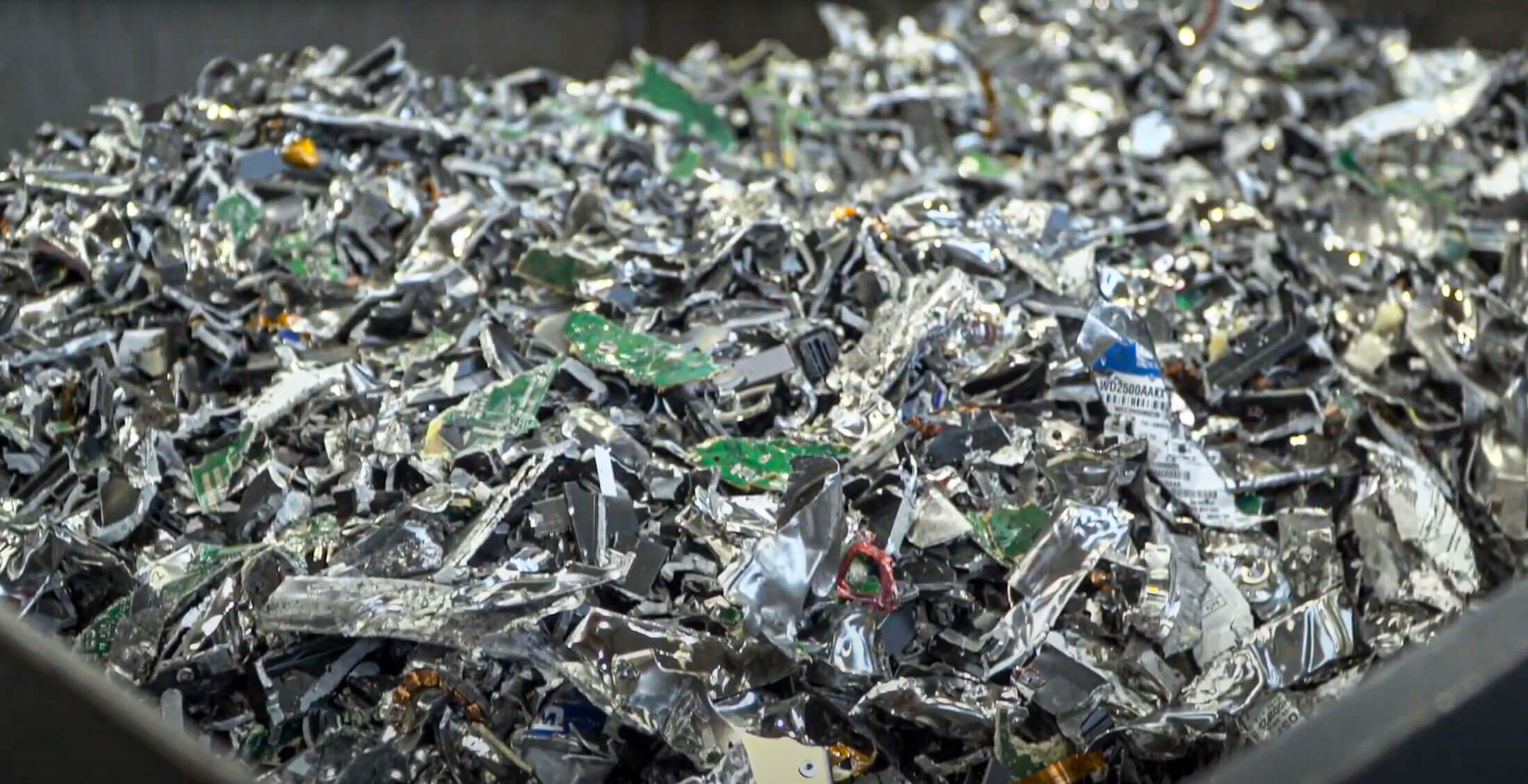 Shredded consumer electronics (e-scrap)